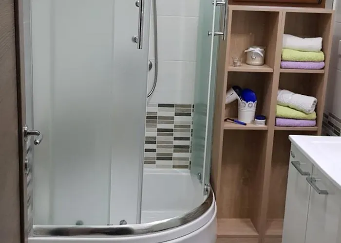 Goca * 兹拉蒂博尔